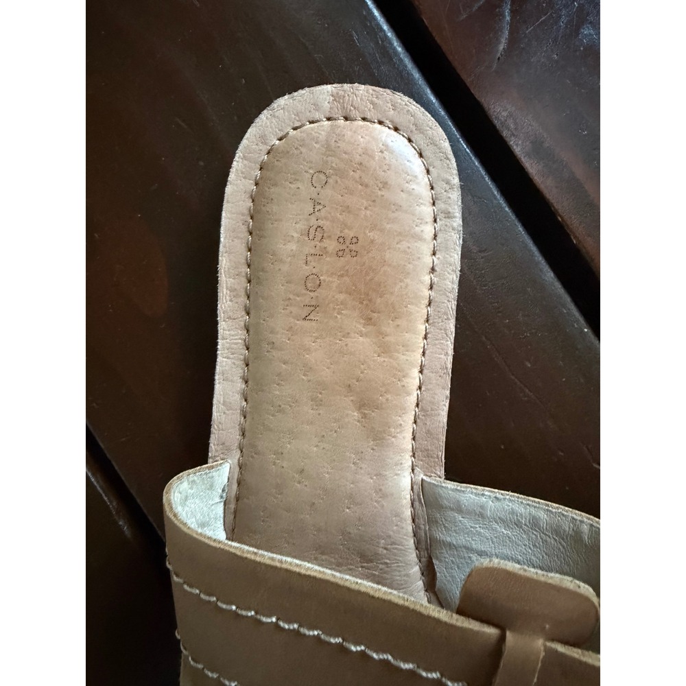 Caslon Womens Tan Leather T-Strap Slide Sandals Contrast Stitch Flat Size 9M - Picture 2 of 6